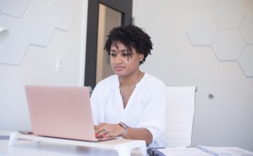 По одной из улиц Екатеринбурге будет изменена схема движения