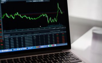 Екатеринбуржцам рассказали о благоустройстве одной из территорий