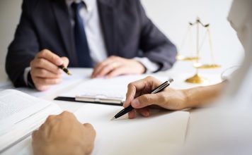 Списание долгов по ЖКХ, ГИБДД и микрозаймам: законно и быстро